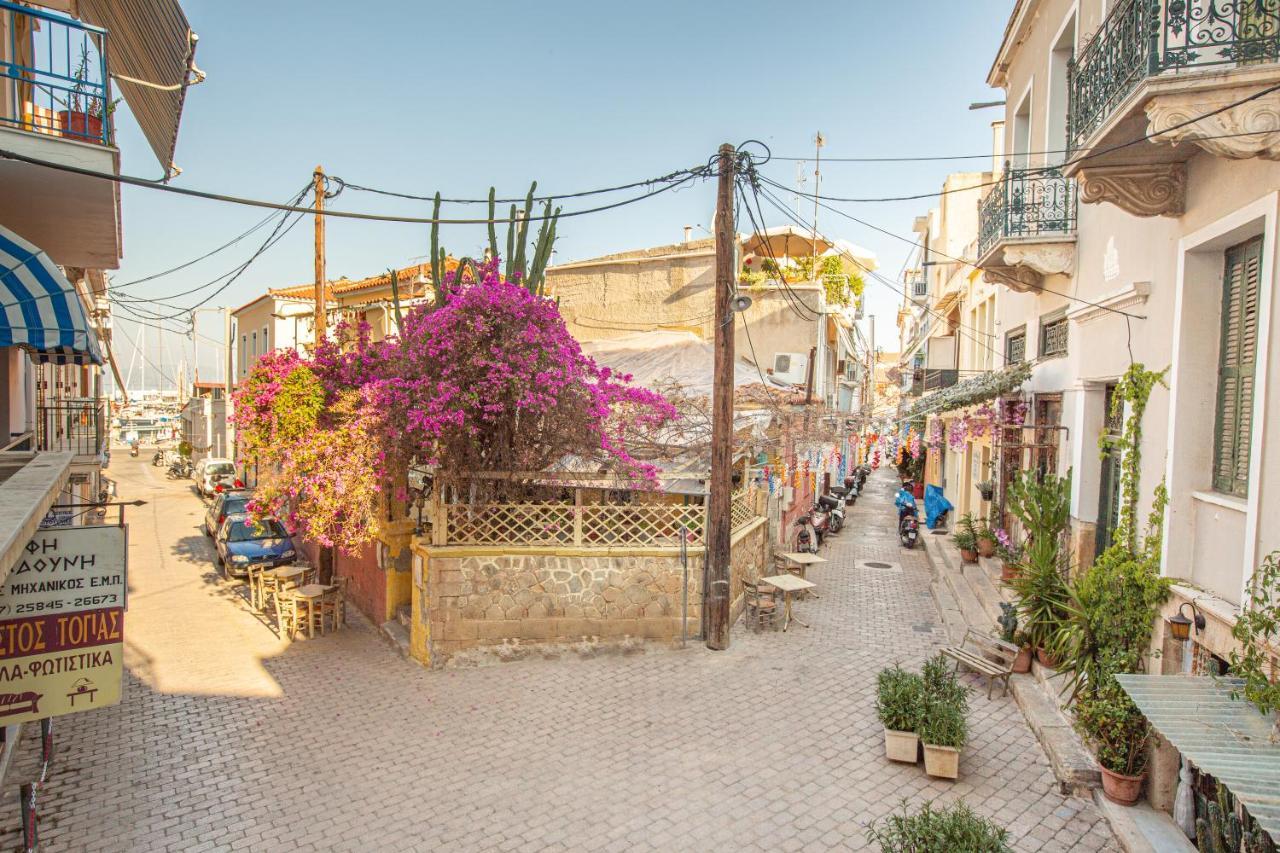Matilda Central Apartment Aegina Esterno foto